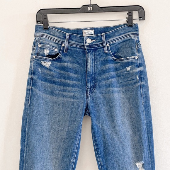 Mother The Weekender Fray Flare Jeans in Graffiti Girl 26 - Picture 6 of 12